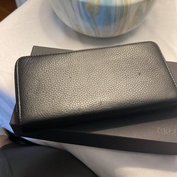 BREE Leather Continental Wallet & Keychain Set - Picture 8 of 11